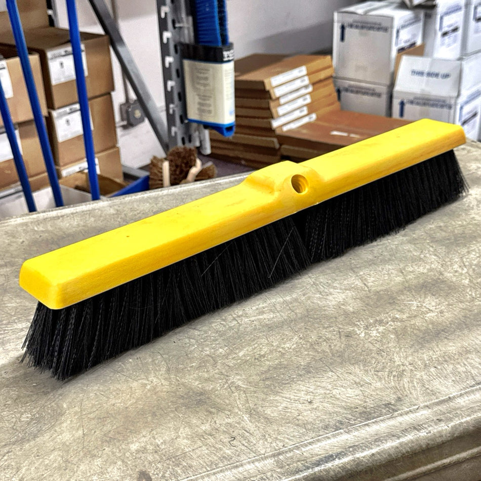 24" MEDIUM PUSH BROOM HEAD W/ PLASTIC BLOCK