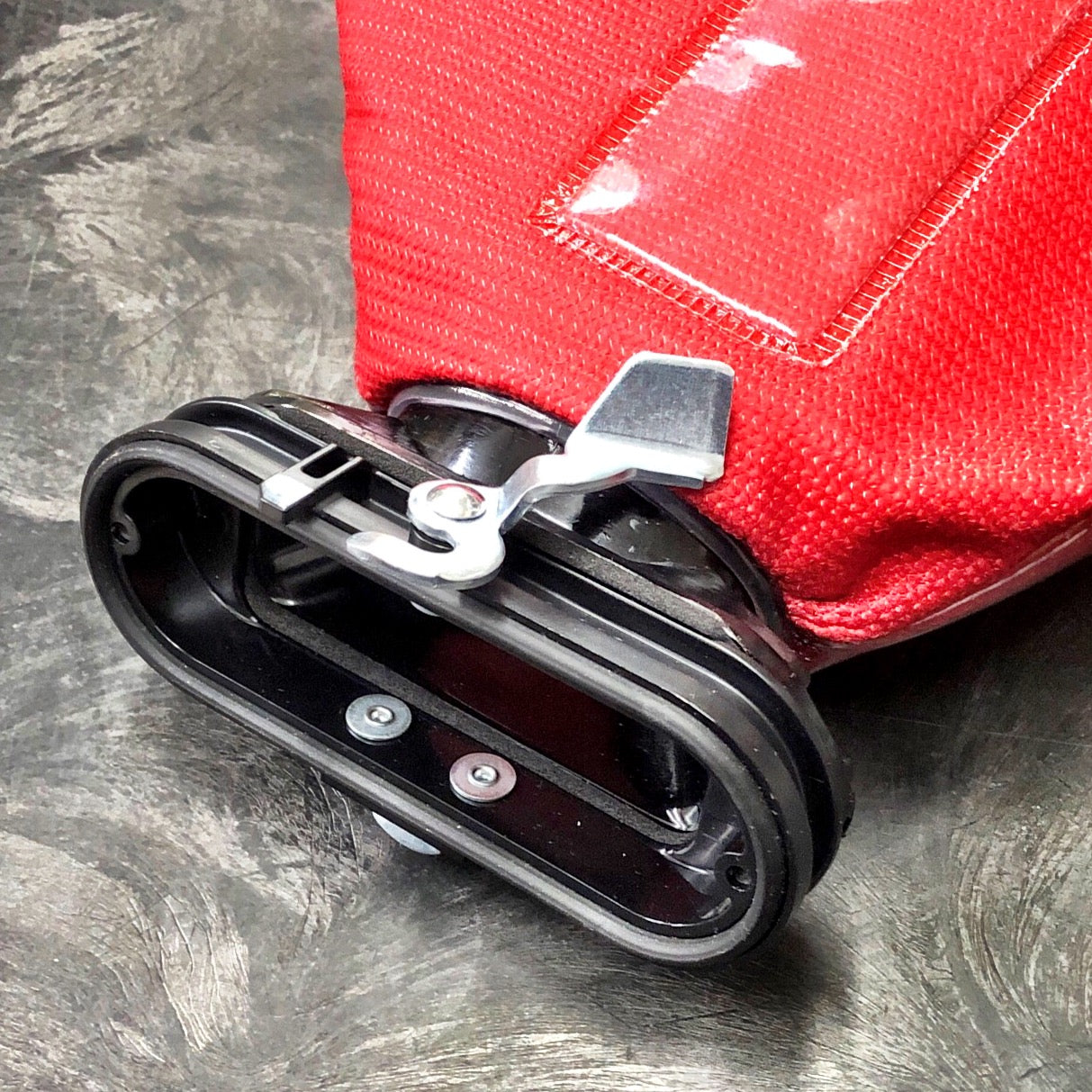 CLOTH BAG ASSEMBLY FOR SANITAIRE 888 COMBO BAG - Hammons Supply Company LLC