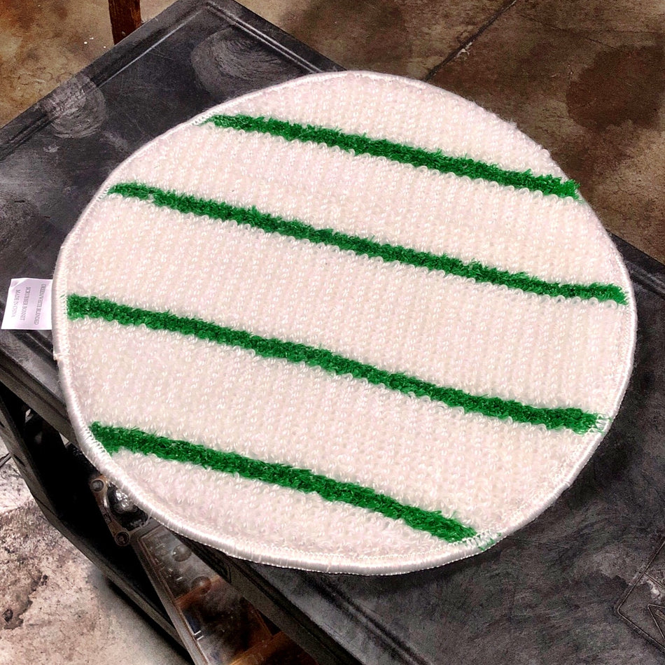 19" CARPET BONNET W/ GREEN STRIPES