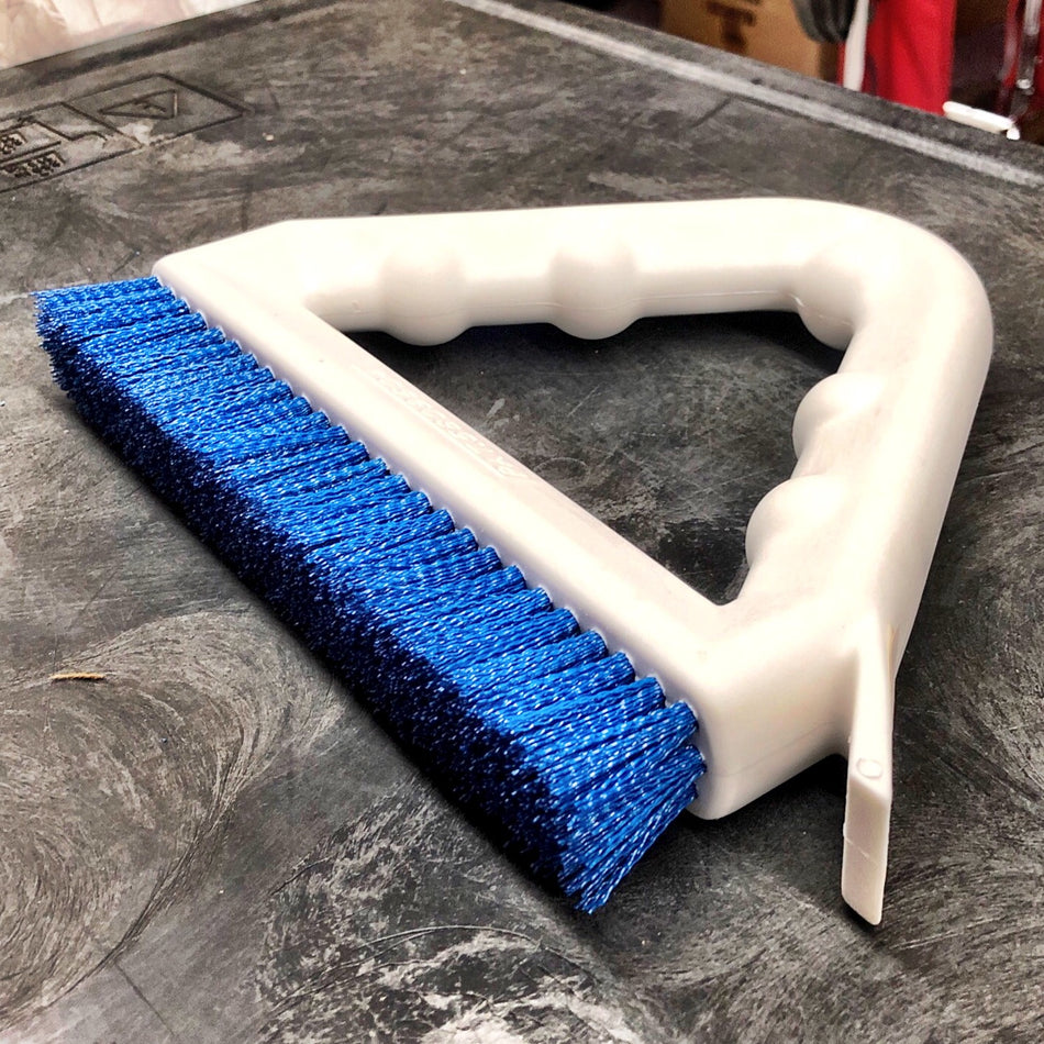 TILE AND GROUT BRUSH (TRIANGLE SHAPED)